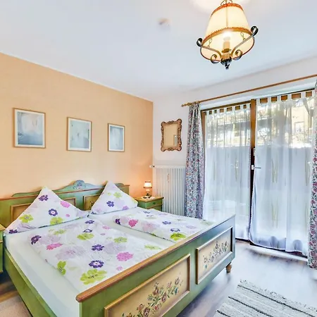 Ferienwohnung Elvira *